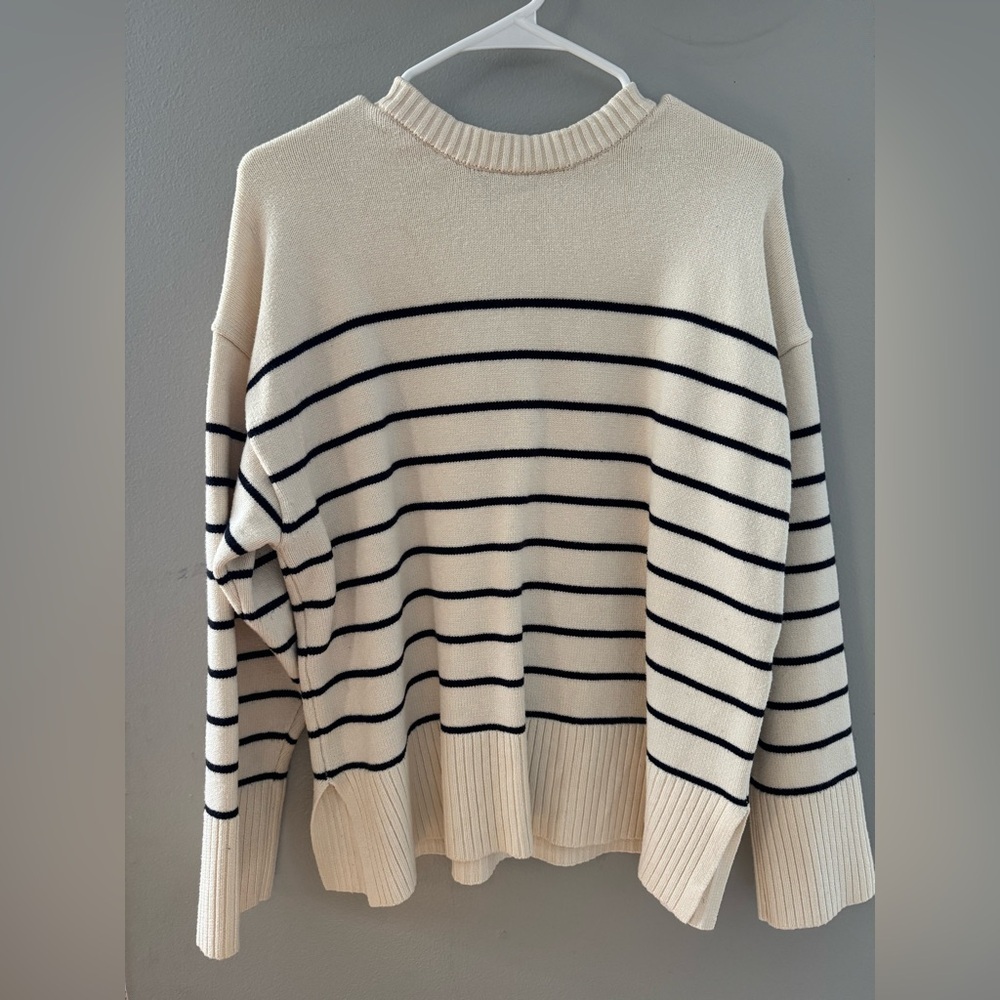 Zara Oversized Knit Sweater Cream and Navy - Small - Picture 2 of 6
